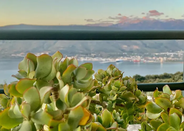 Aggelos And Thisbe Chania Suburbs Sea View Holiday home