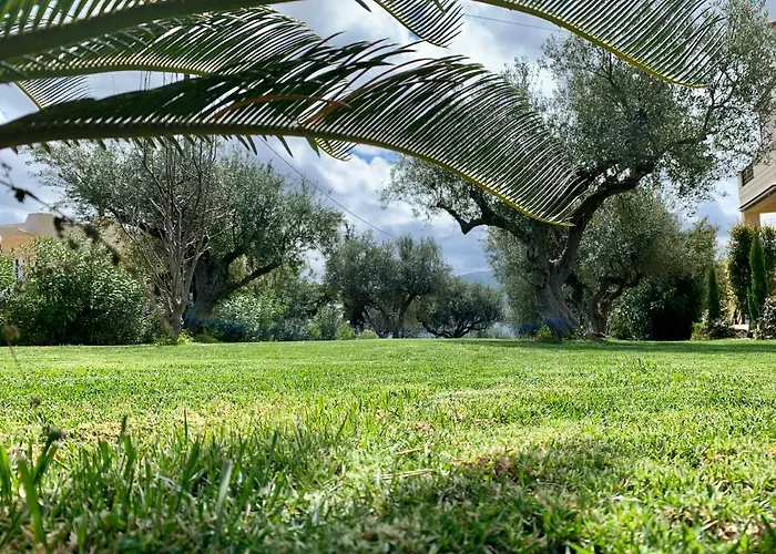 Aggelos And Thisbe Chania Suburbs Sea View Holiday home *